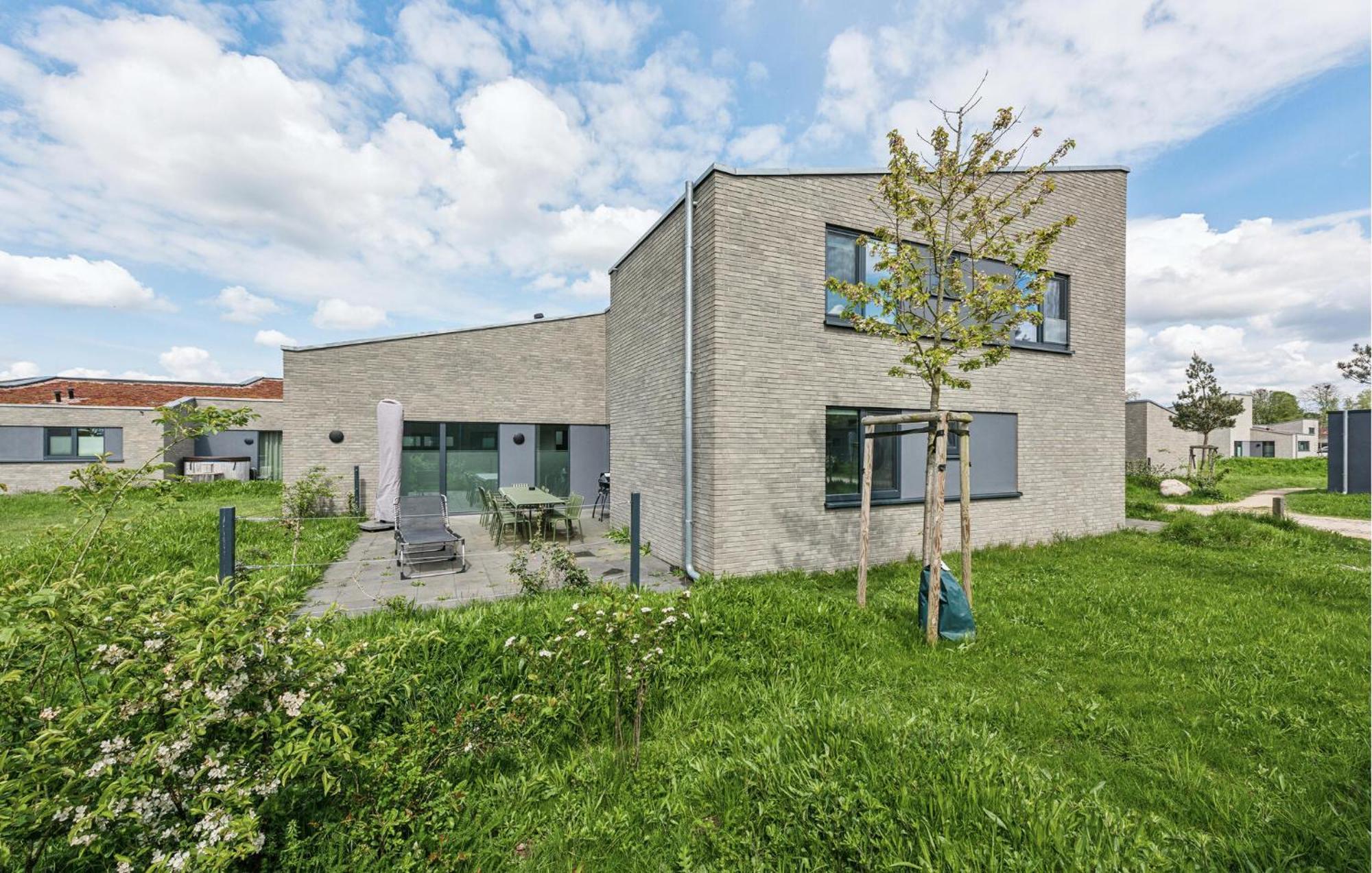 Cozy Home In Lembruch-Duemmer See With Sauna Esterno foto